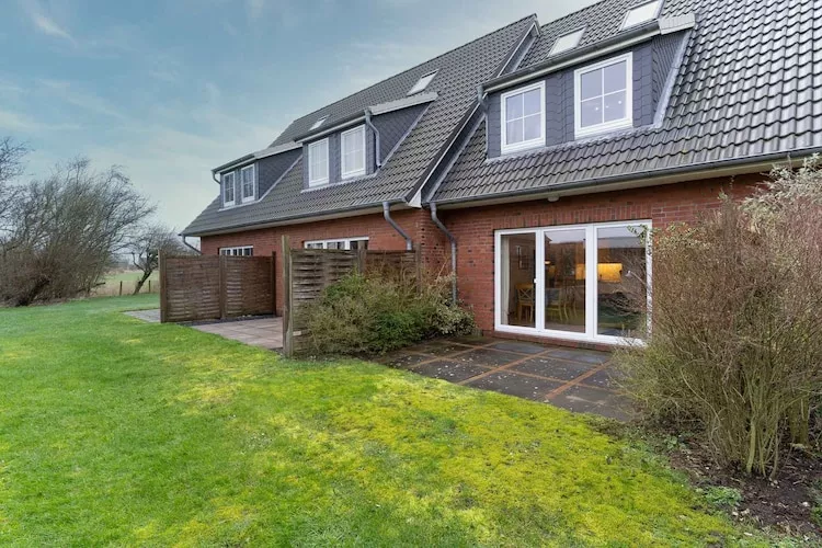 Reihenhaus Deichblick 6 Pers-Buitenkant zomer