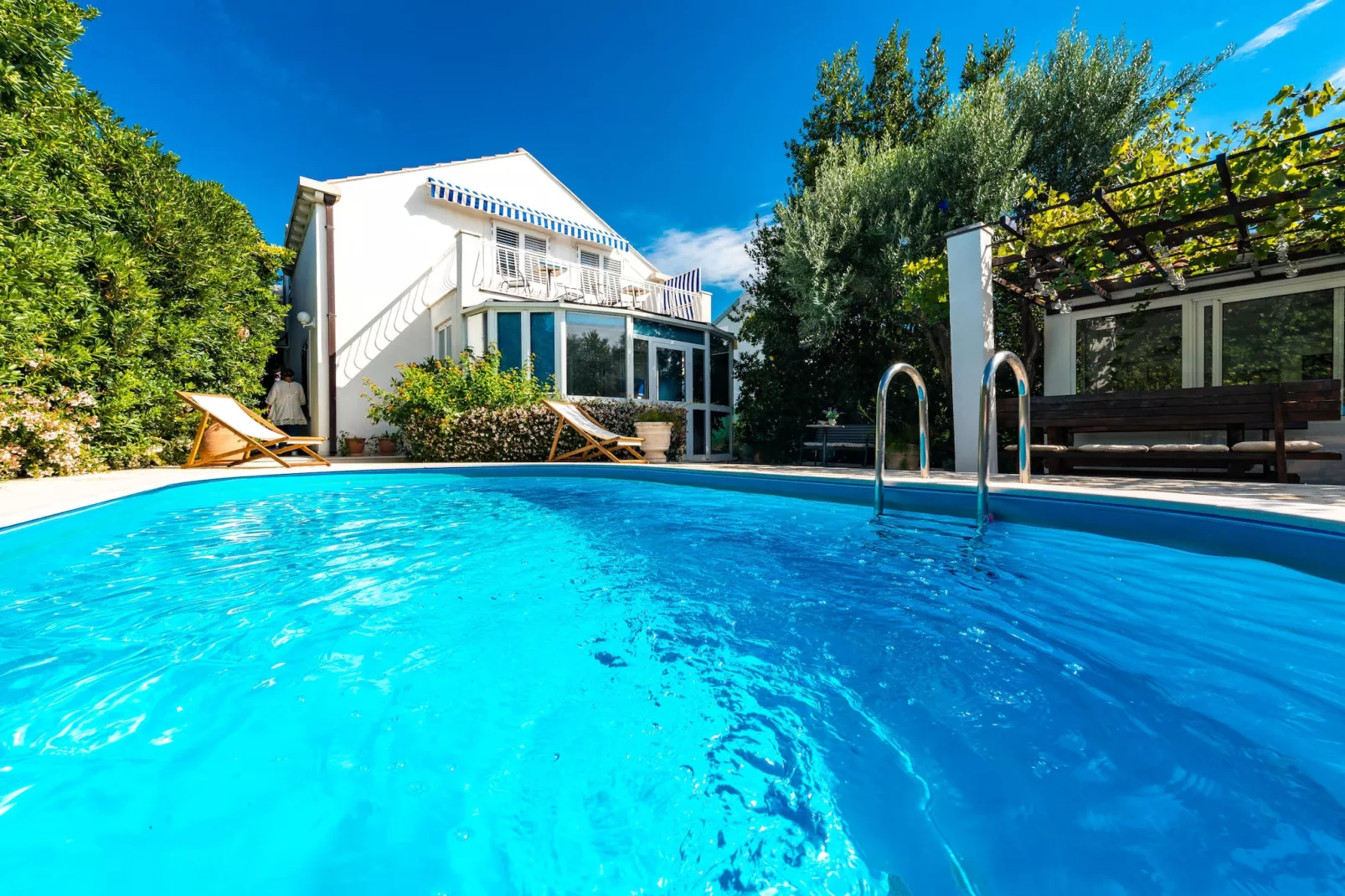 Villa Piano - Four Bedroom Villa with Terrace and Swimming Pool-Zwembad
