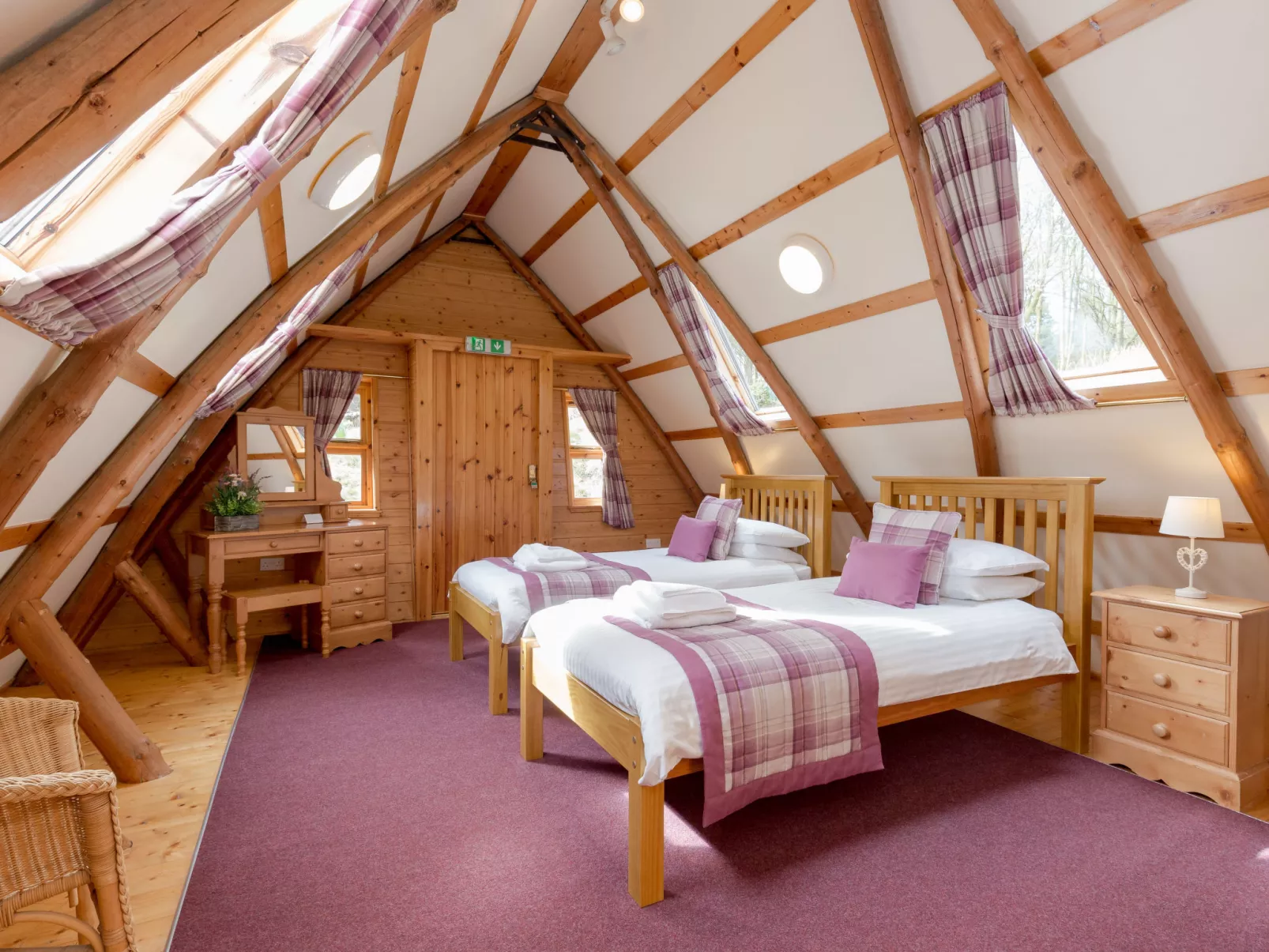 Rabbie Burns Lodge-Binnen
