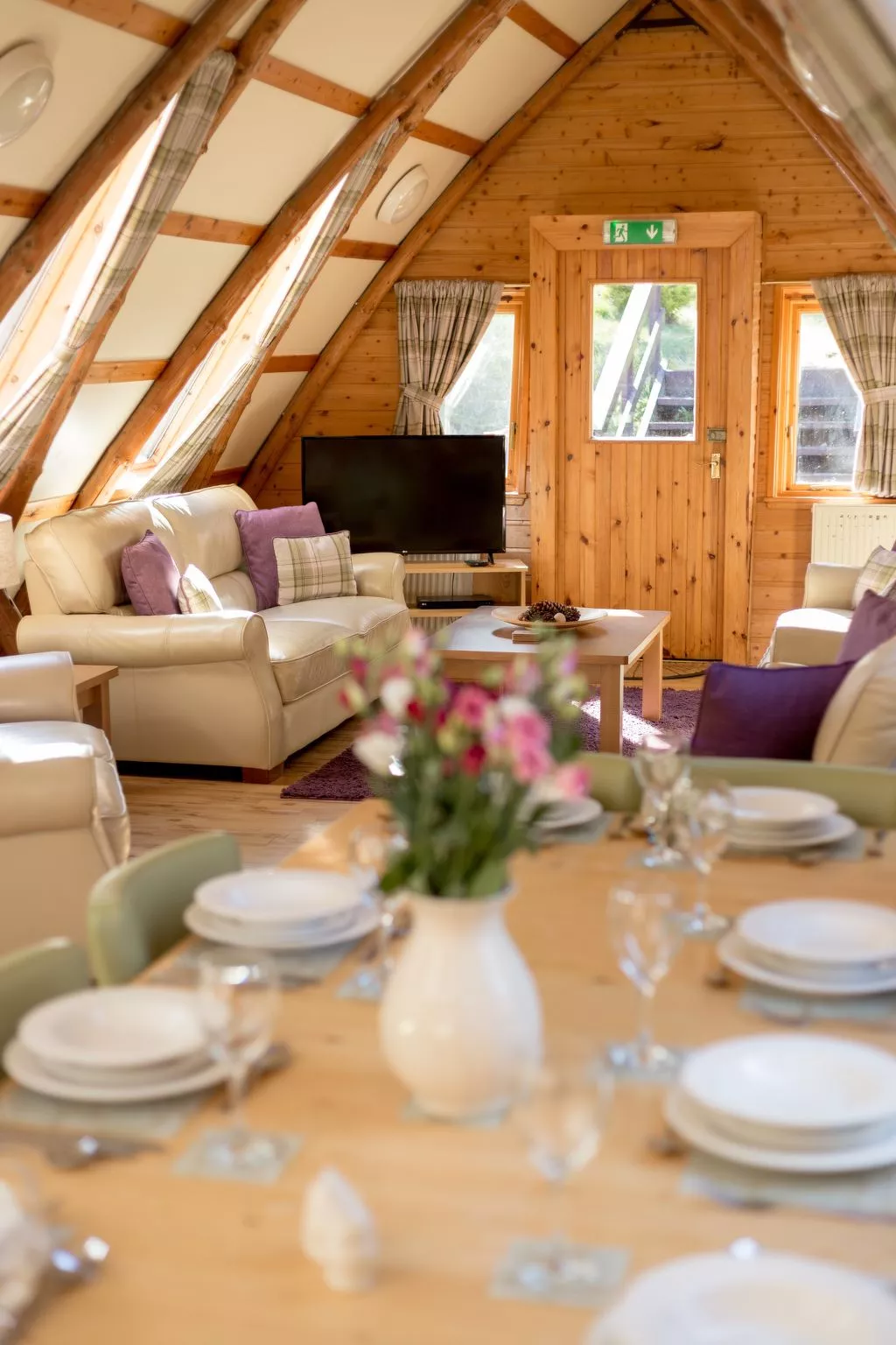 Rabbie Burns Lodge-Binnen