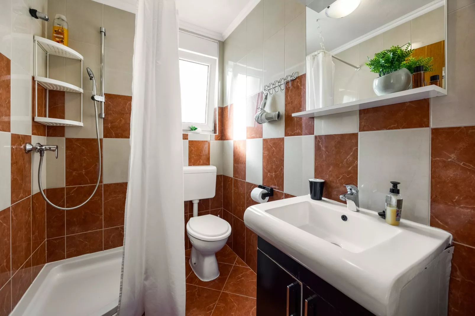 Mijic Studio 3 - 250 m from the Beach-Badkamer