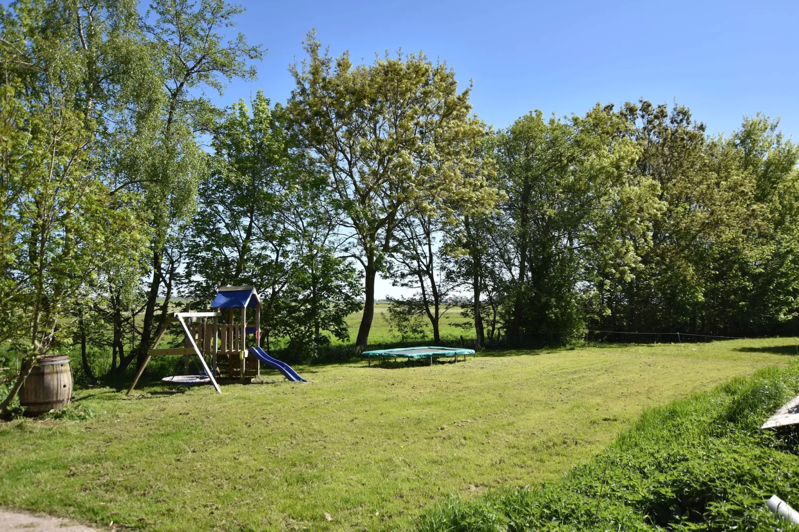 Berkenhof appartment-Tuinen zomer