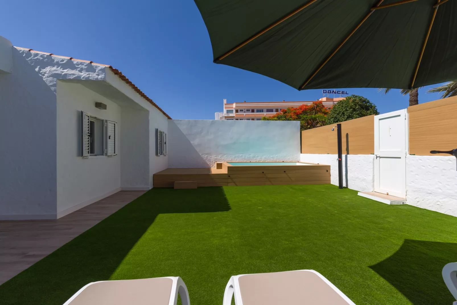 PENKY SUMMER-Terras
