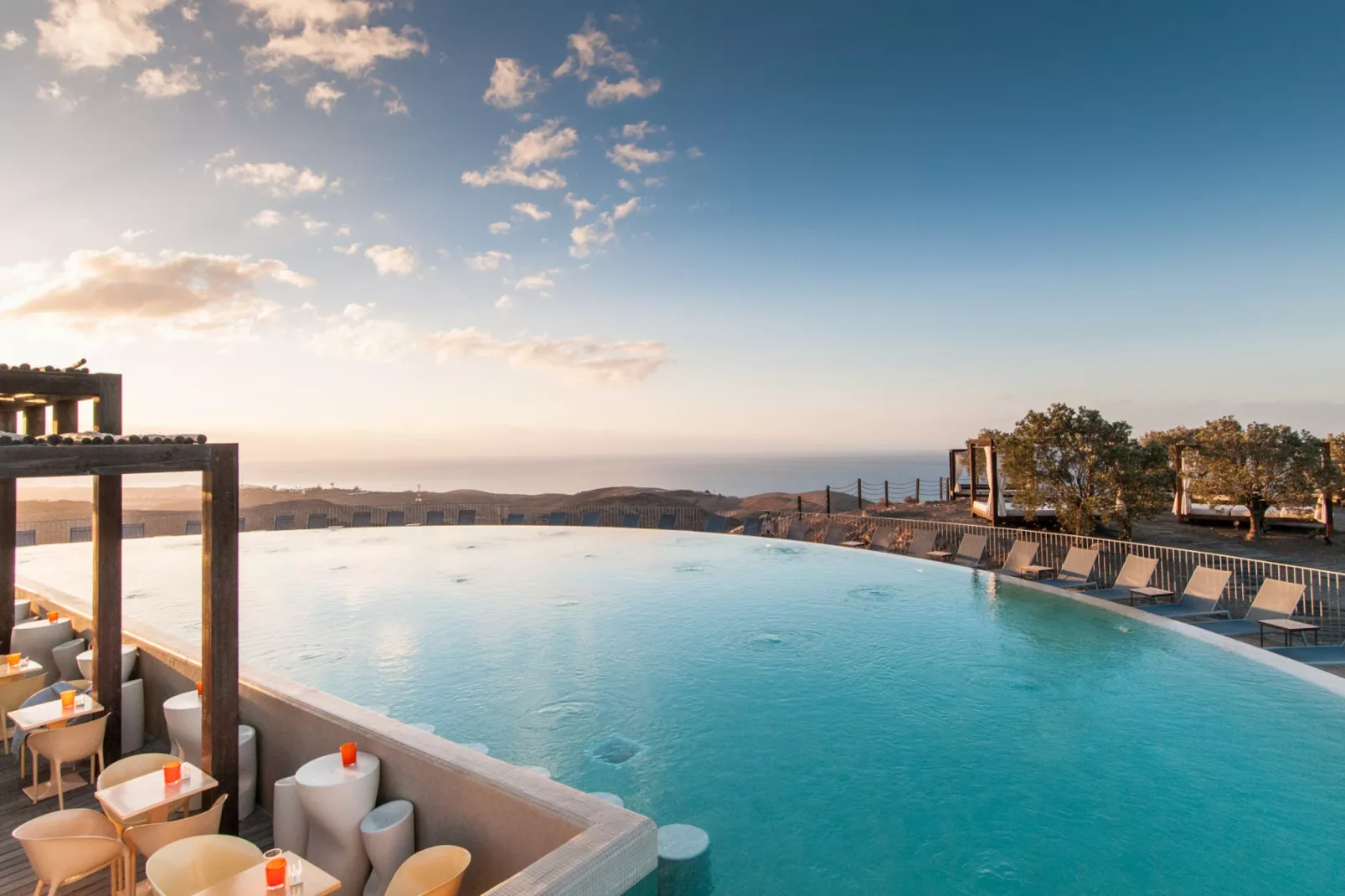 Isla-Image-tags.resort