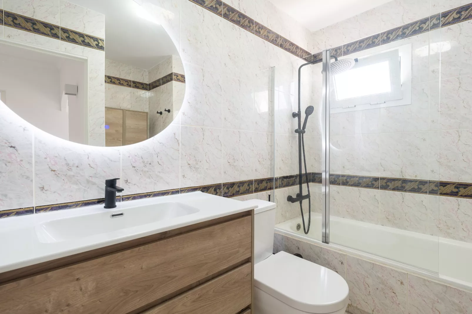 SUNSET HOUSE LOS CAIDEROS-Badkamer