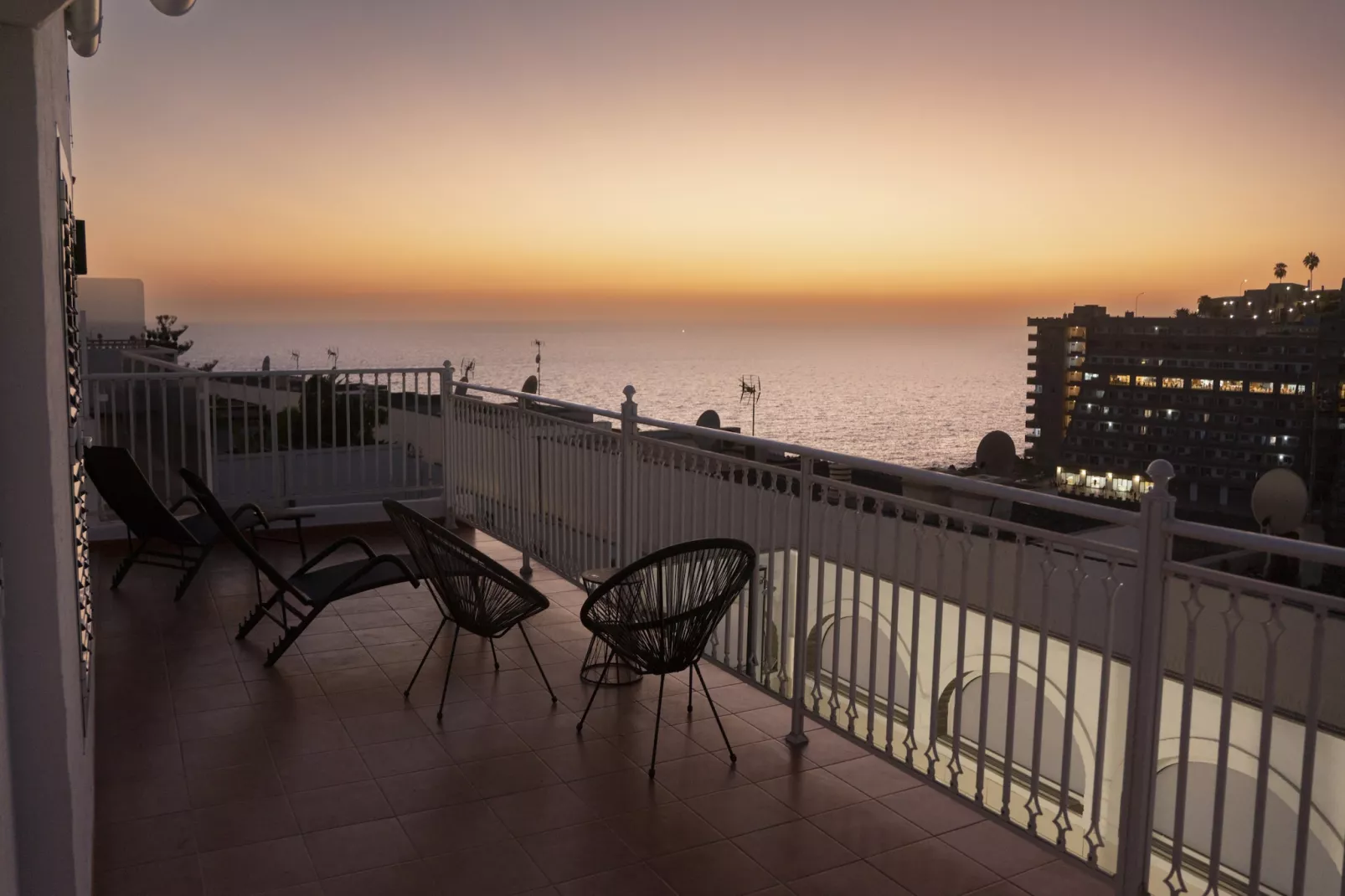 SUNSET HOUSE LOS CAIDEROS-Buitenlucht