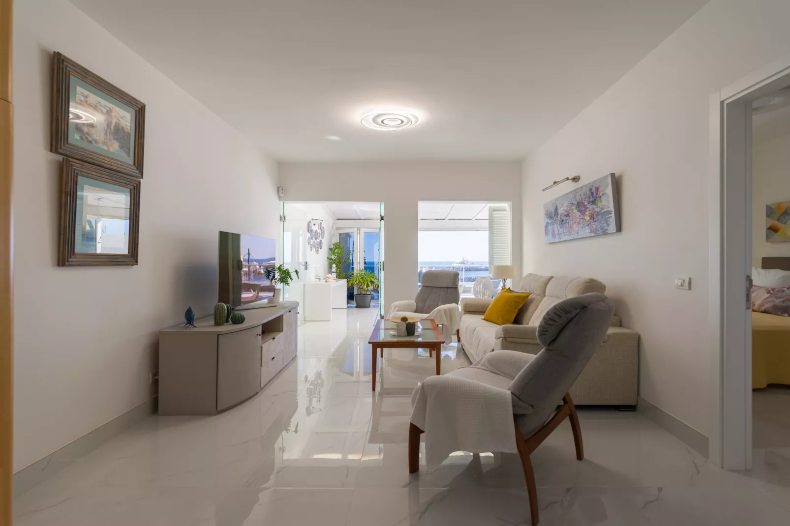 MOGAN BEACH BLUE SKY-Woonkamer