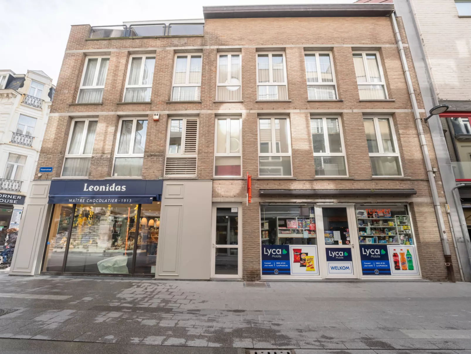 SeaRise with lateral sea view & parking-Buiten