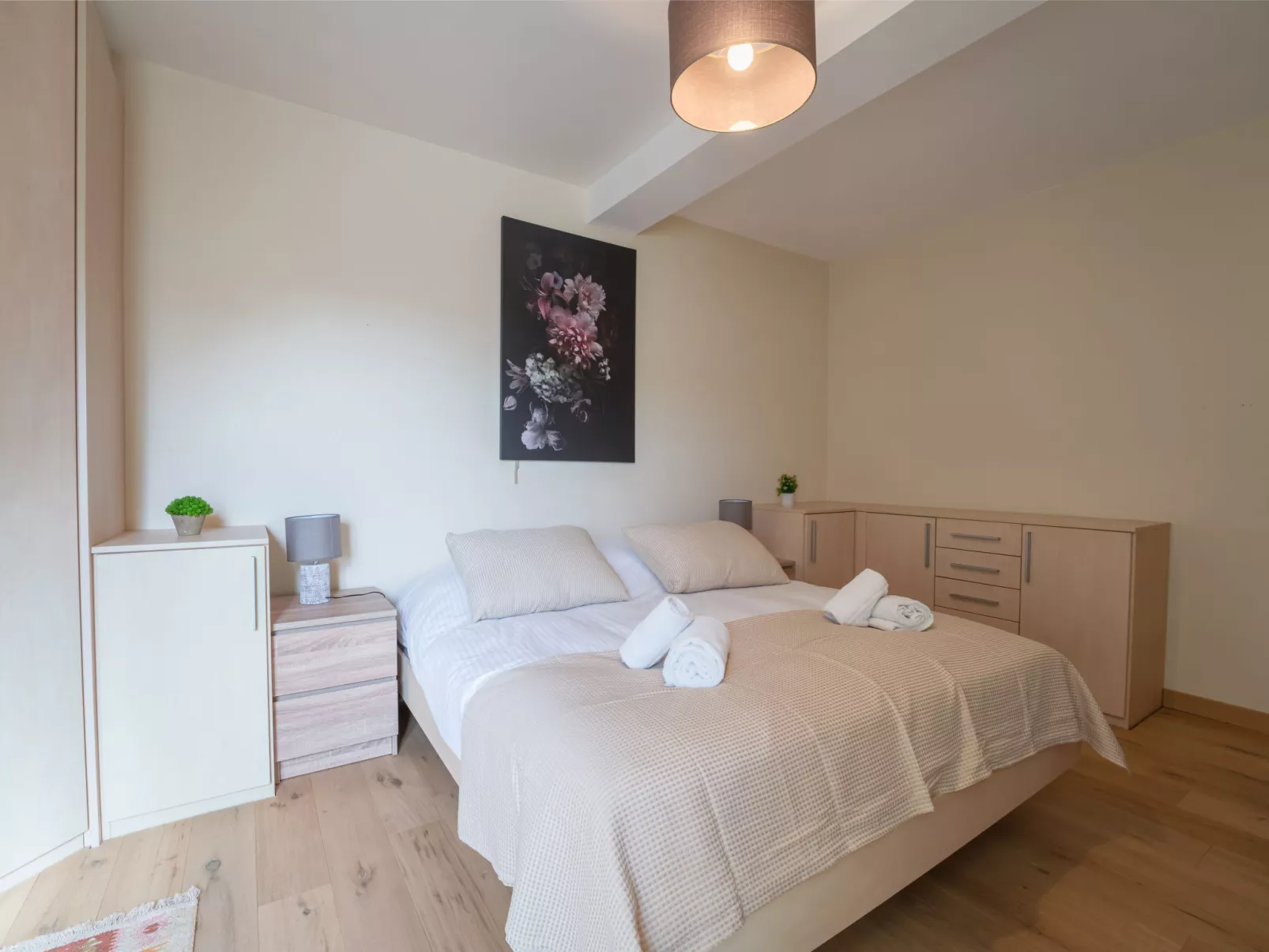 SeaRise with lateral sea view & parking-Binnen