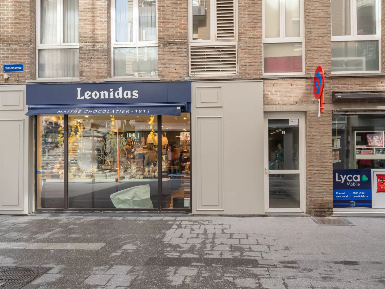 SeaRise with lateral sea view & parking-Buiten