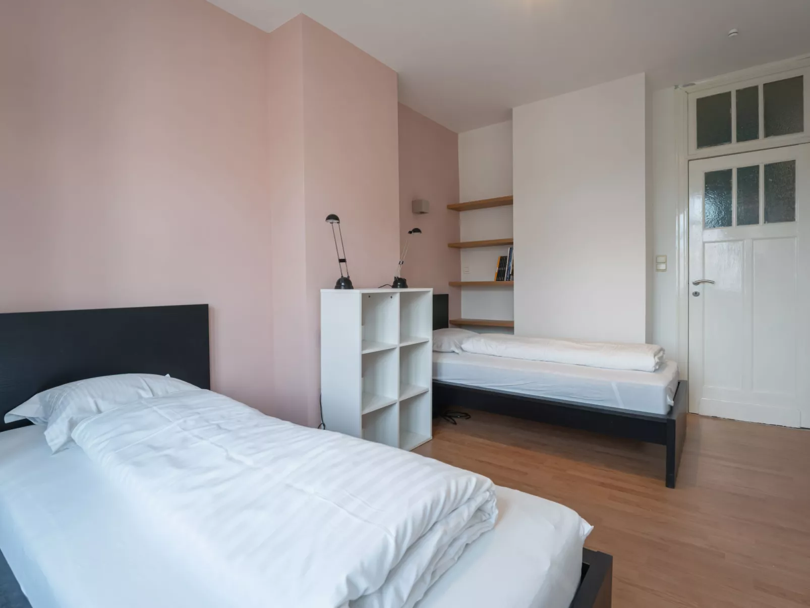 Les Citrinelles with parking-Binnen