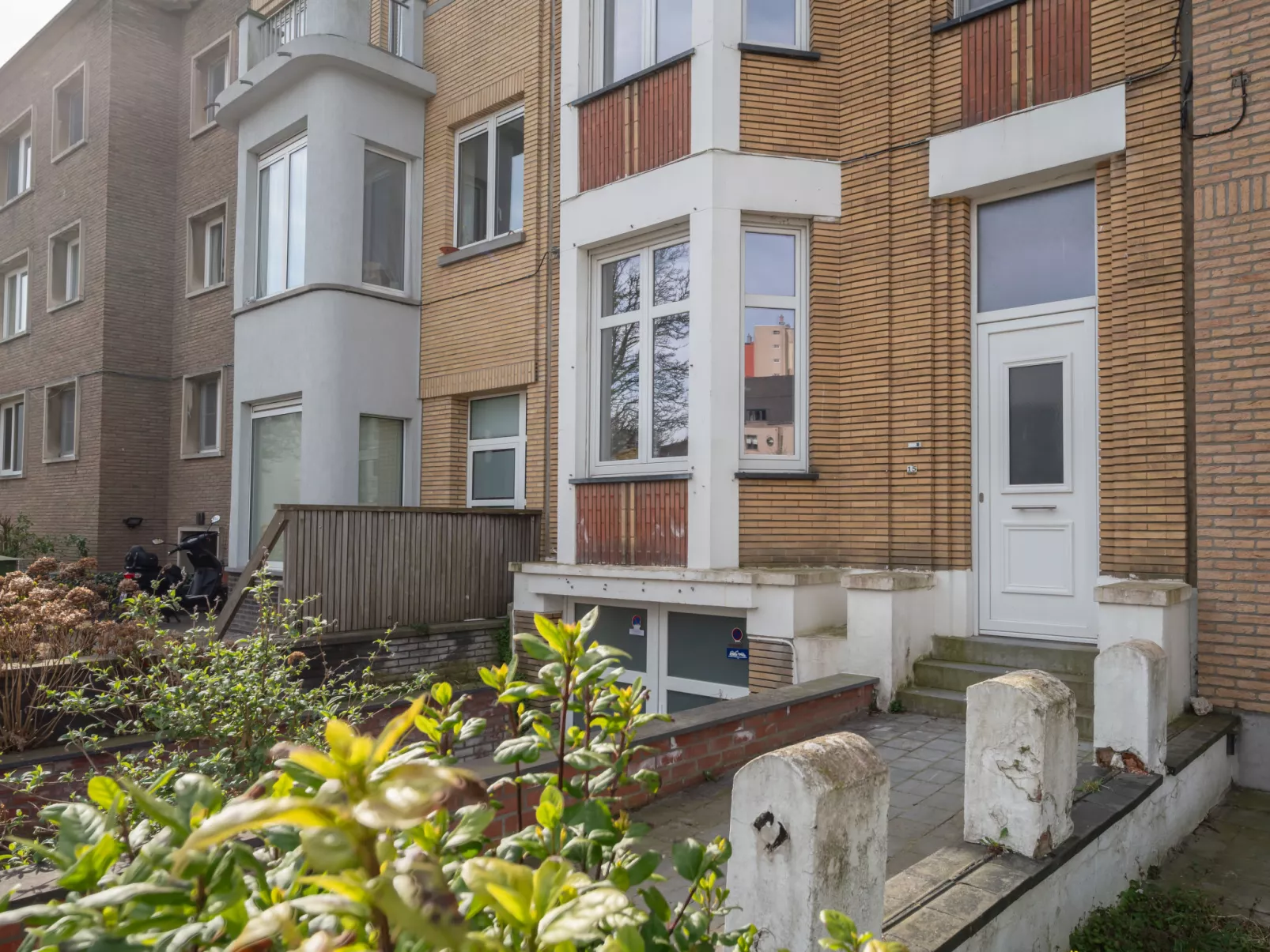 Les Citrinelles with parking-Buiten