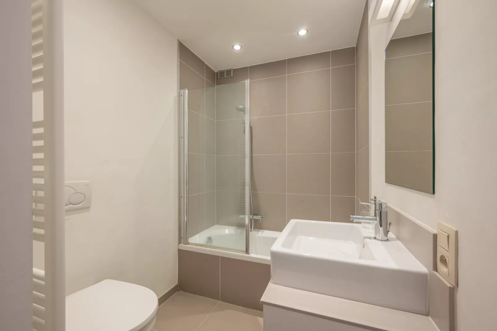 Residence Ma Joie-11-Badkamer