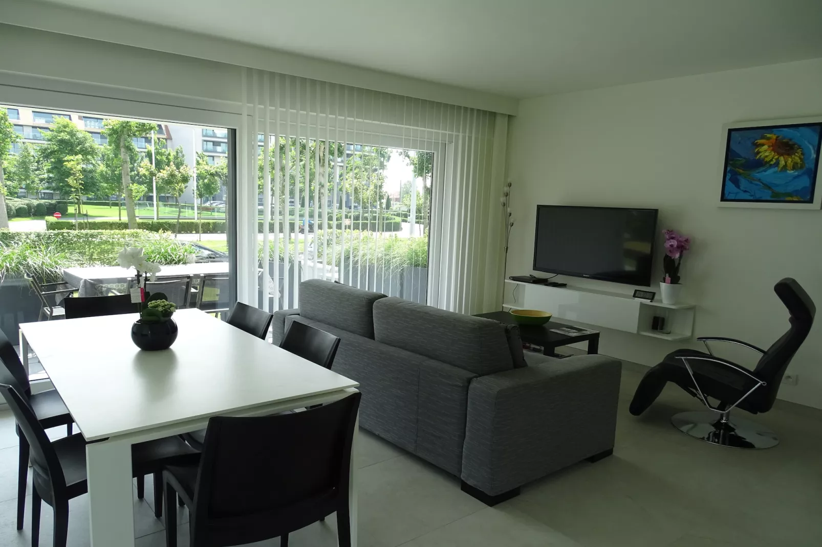 Residence Normandy-02-Eetkamer