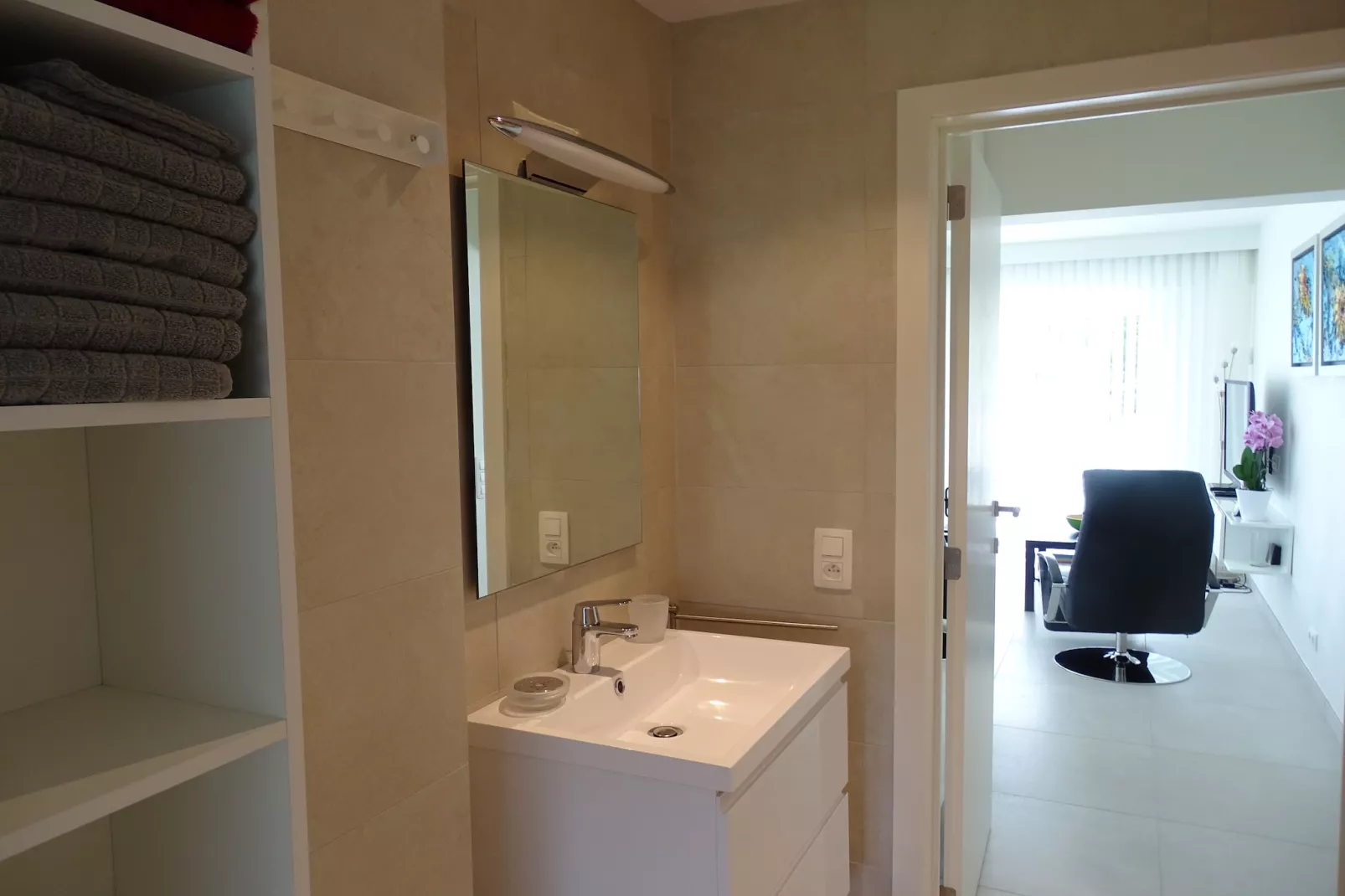 Residence Normandy-02-Badkamer