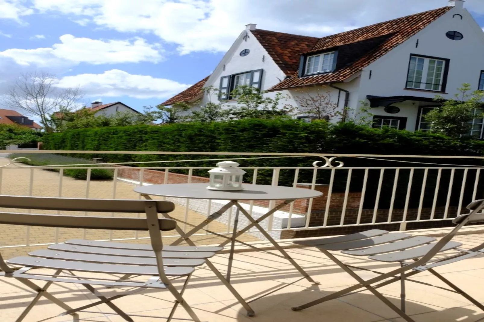Residence EEUWFEESTLAAN 13-Terrasbalkon