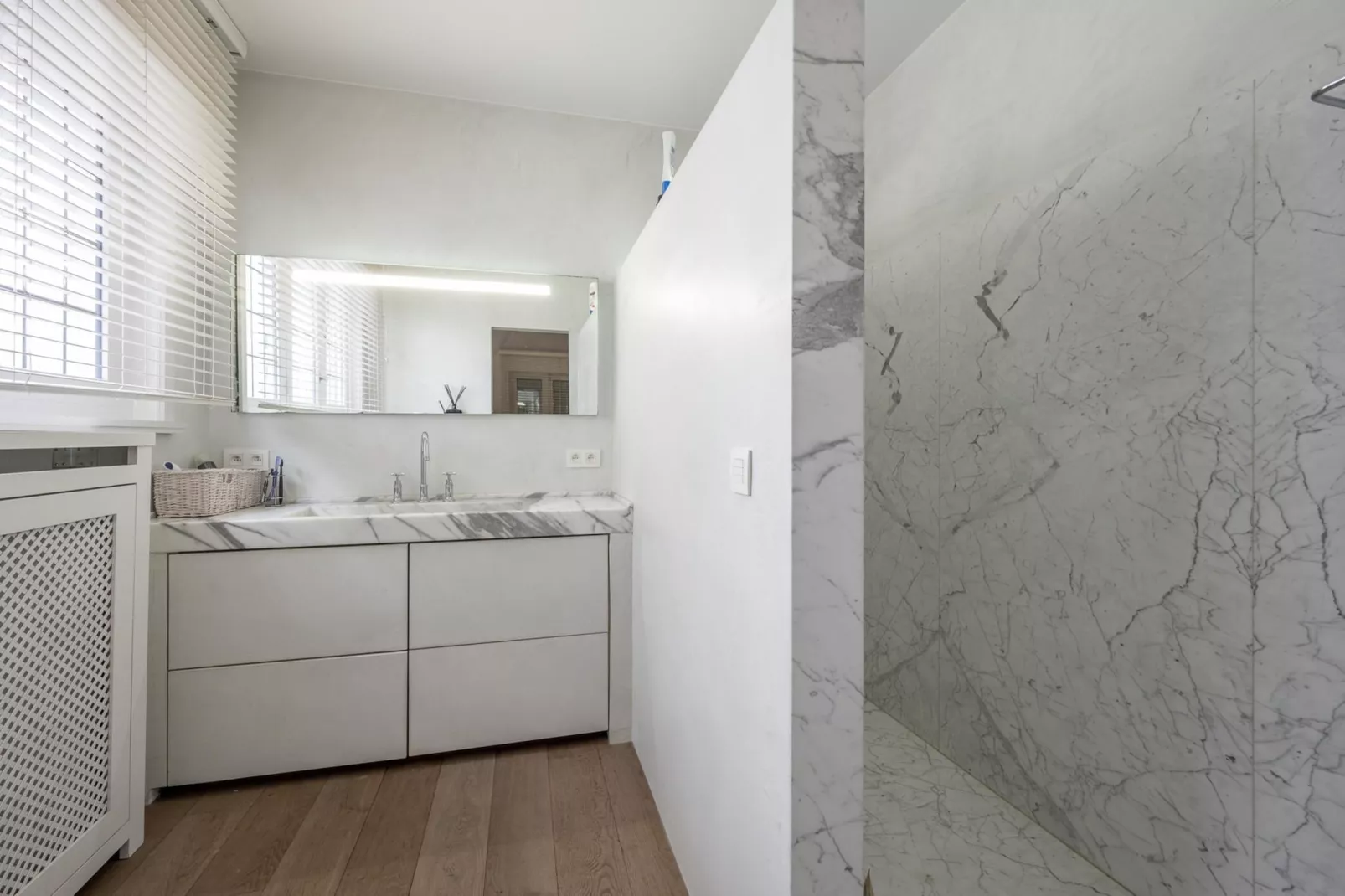 Residence Zeerobbenlaan 12-0-Badkamer