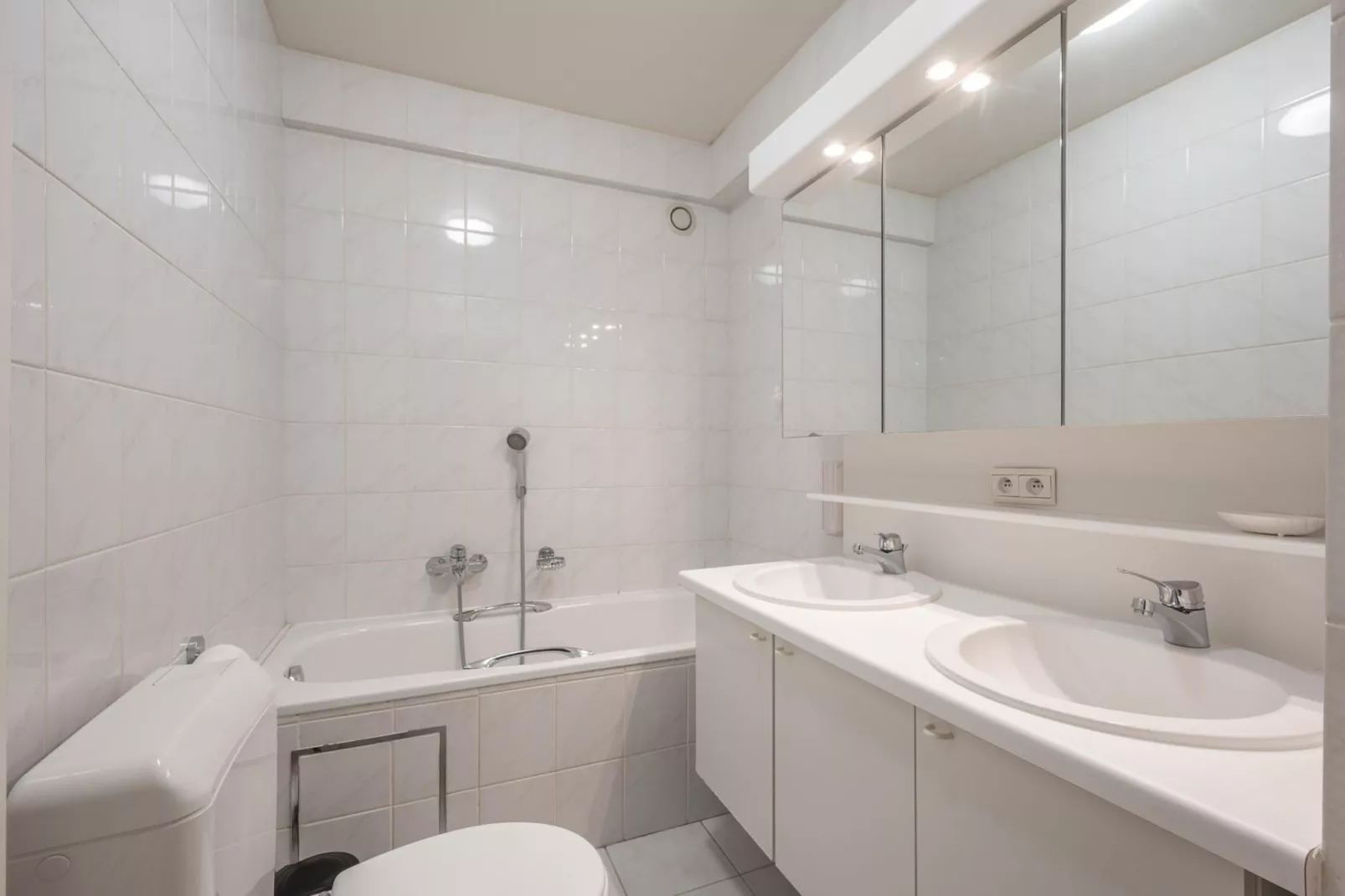 Residence Miramar-31-Badkamer