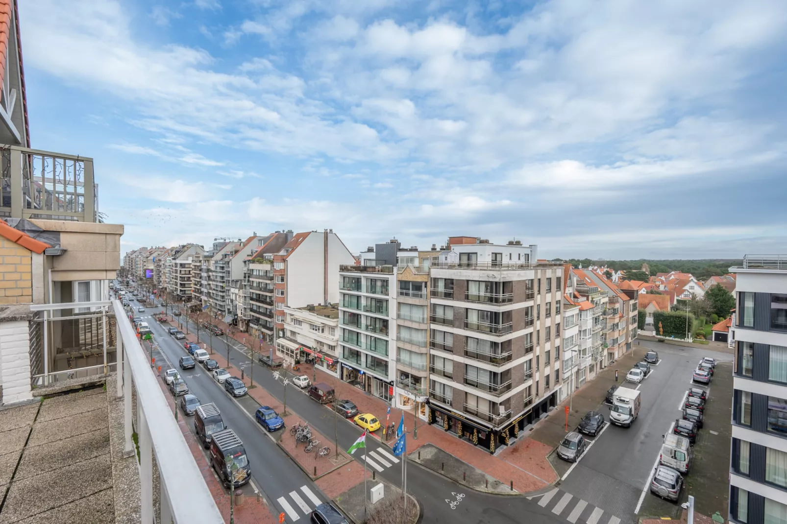Residence CHATEAUNEUF-62-Uitzicht zomer
