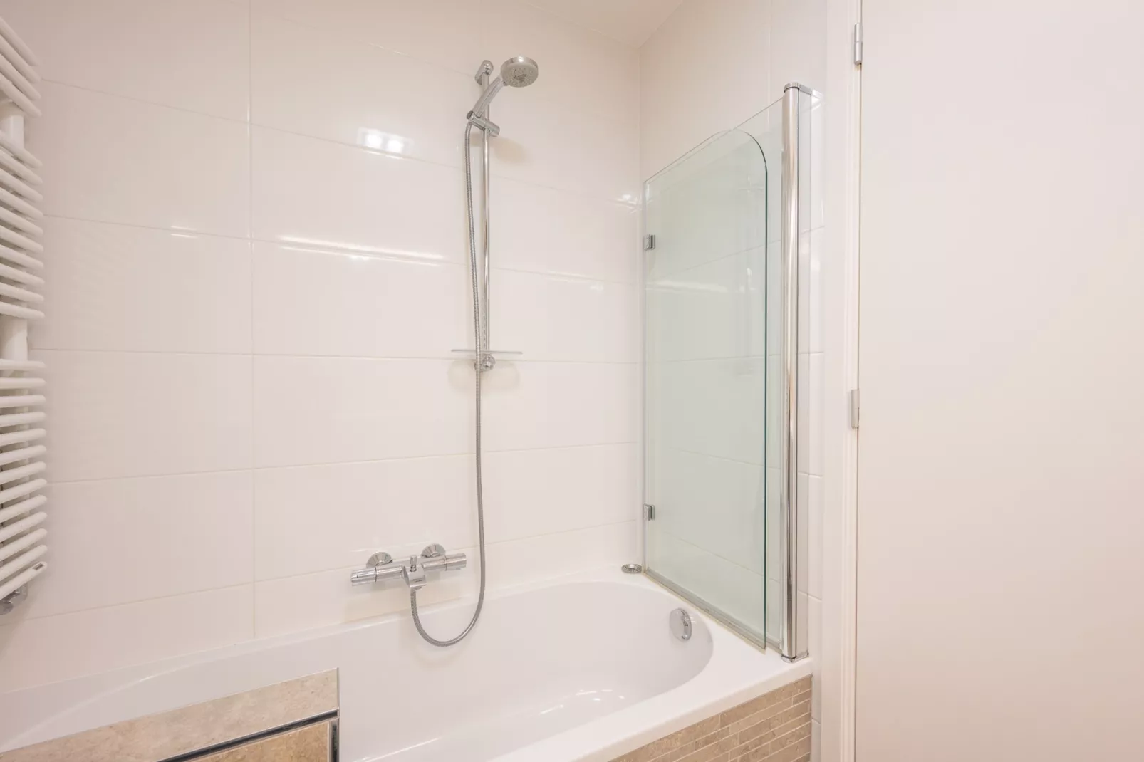 Residentie Normandy-1D-Badkamer