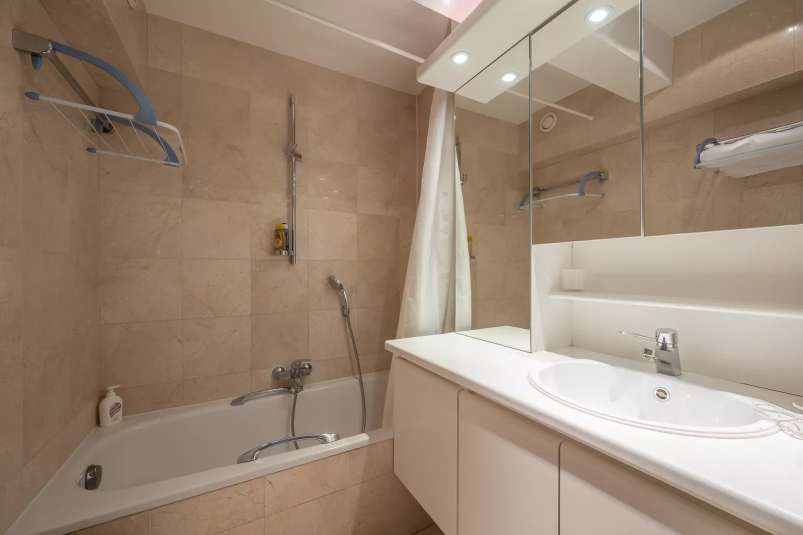 Residentie Bergamo-1-Badkamer