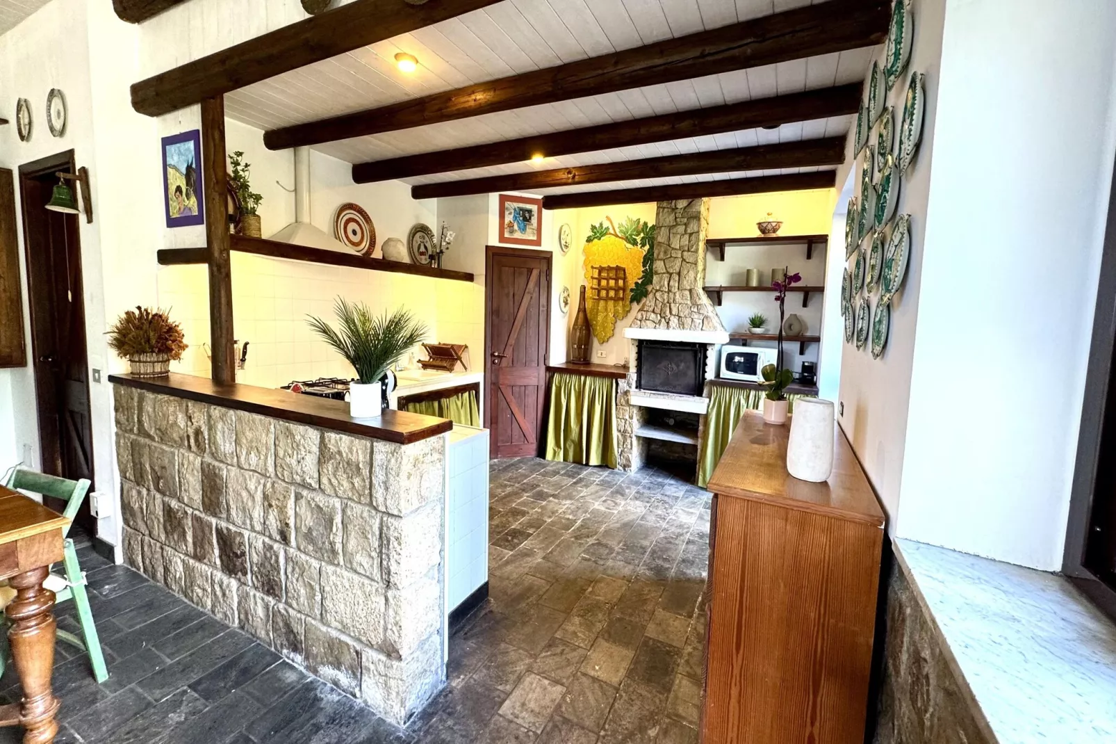 Villa Castelbuono-Keuken