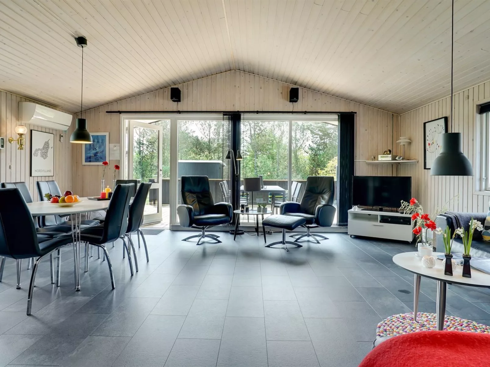 "Onni" - 2.3km from the sea-Binnen