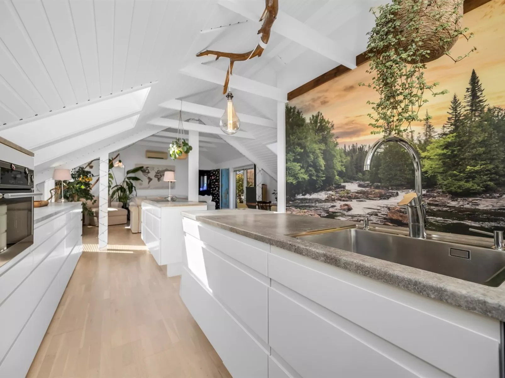 "Hughe" - 1.3km from the sea-Buiten