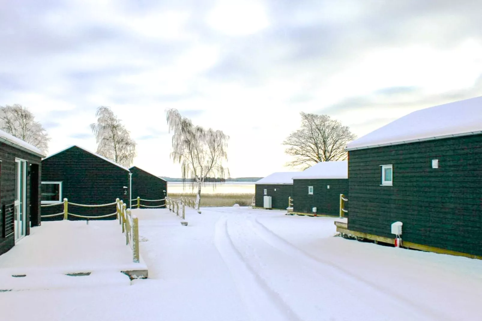 Fjordhytte med udsigt-Buitenlucht