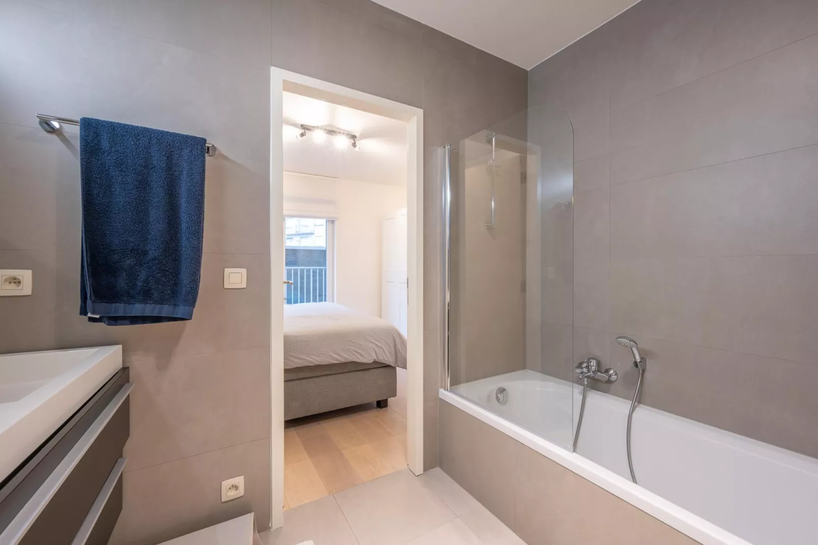 Residence RIVIERRA-11-Badkamer