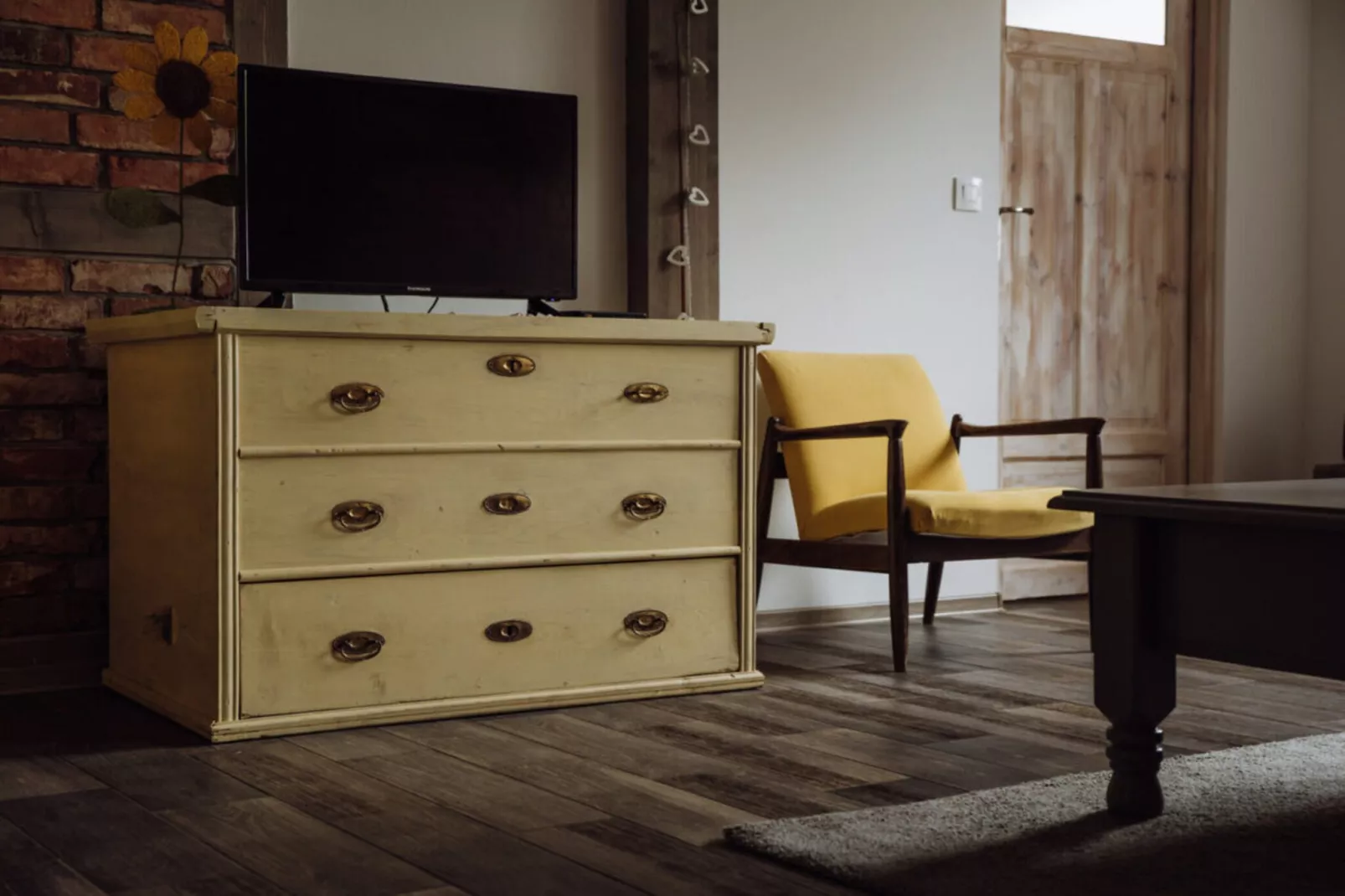 Apartament Żółty Gronowo-Woonkamer