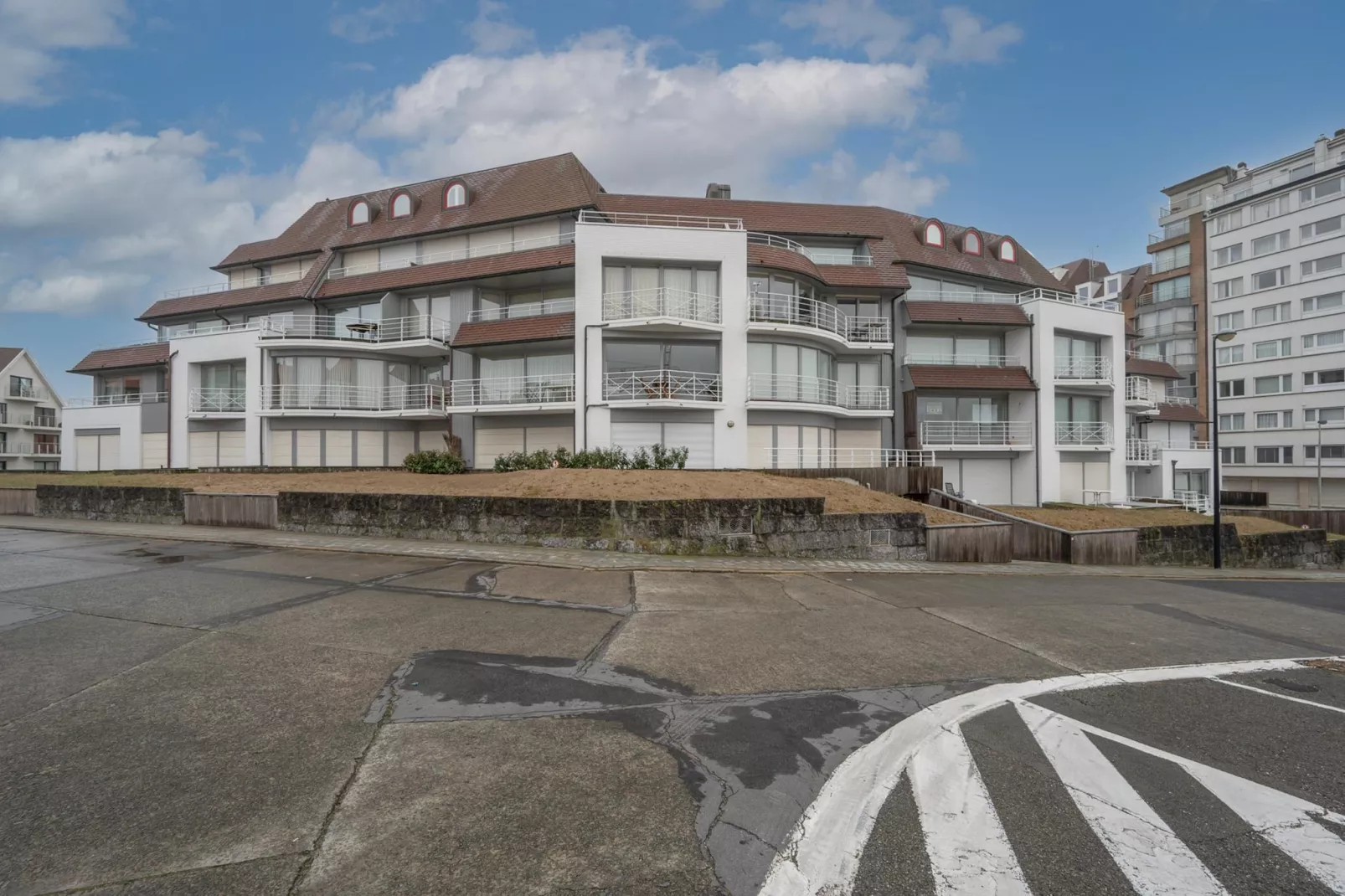 Residence Long Beach-13-Buitenkant zomer
