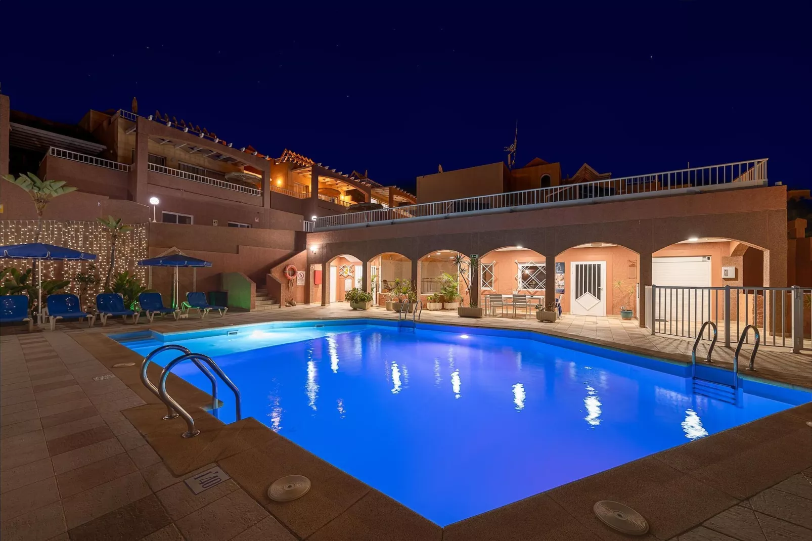 Villas Montesolana Standard 4 Pax-Zwembad
