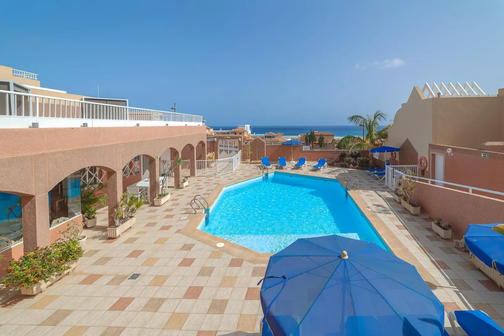 Villas Montesolana Standard 4 Pax-Zwembad