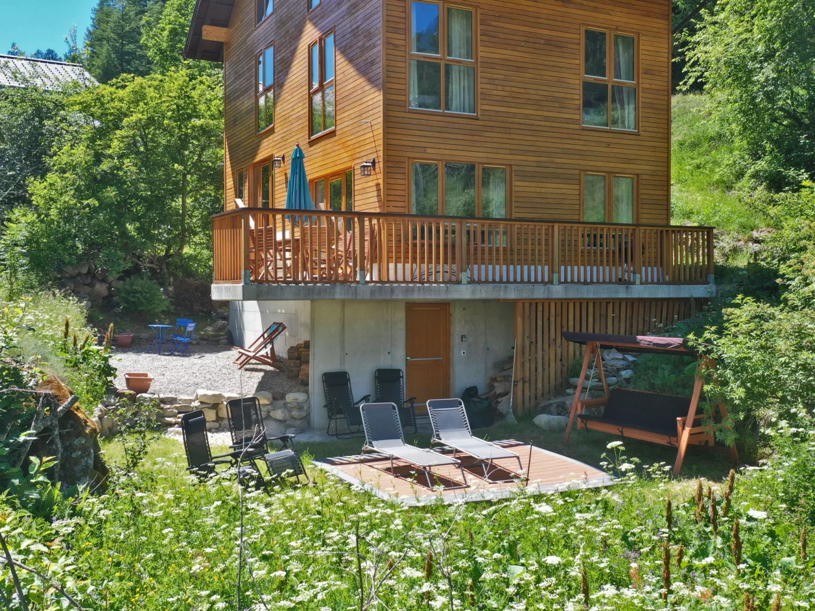 Chalet Eden-Buiten