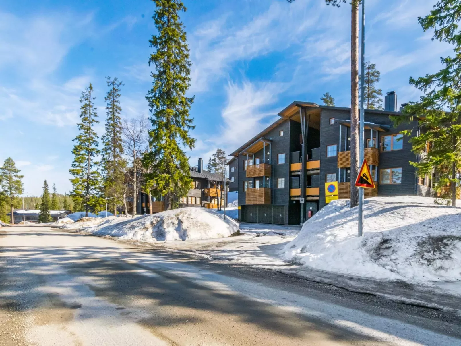 Karhunvartijan linna b16-Buiten