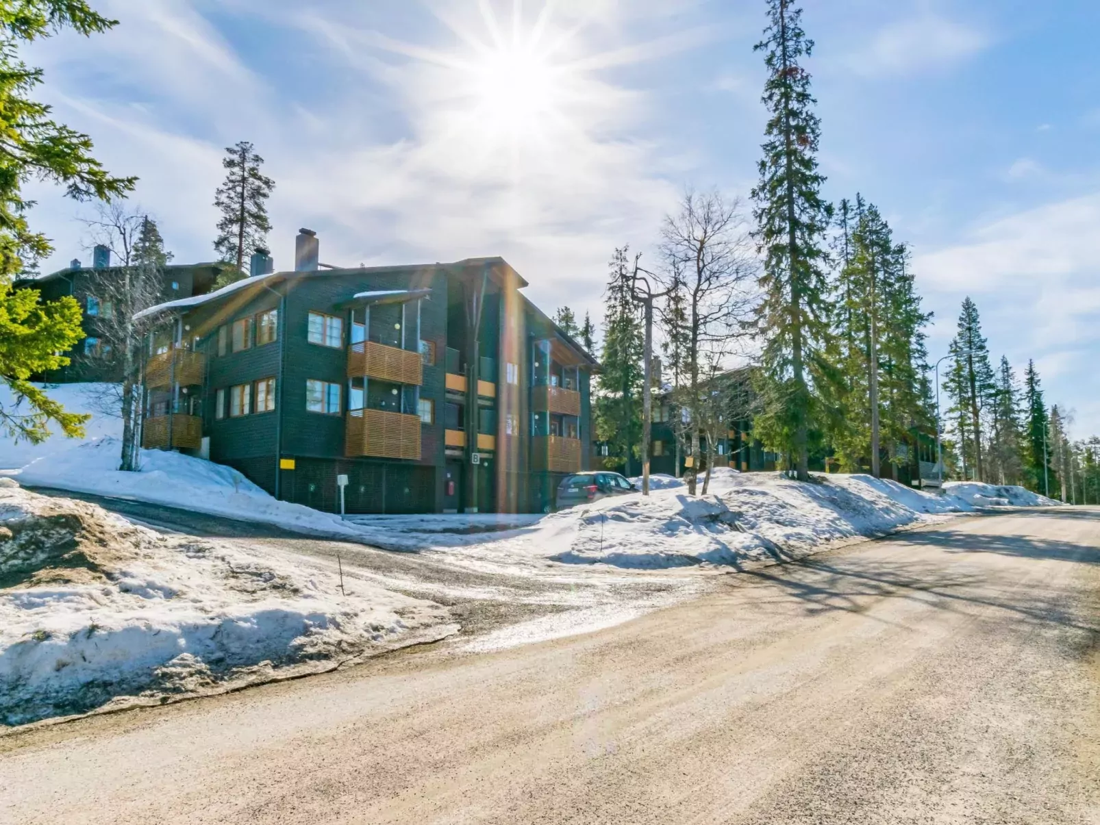Karhunvartijan linna b16-Buiten