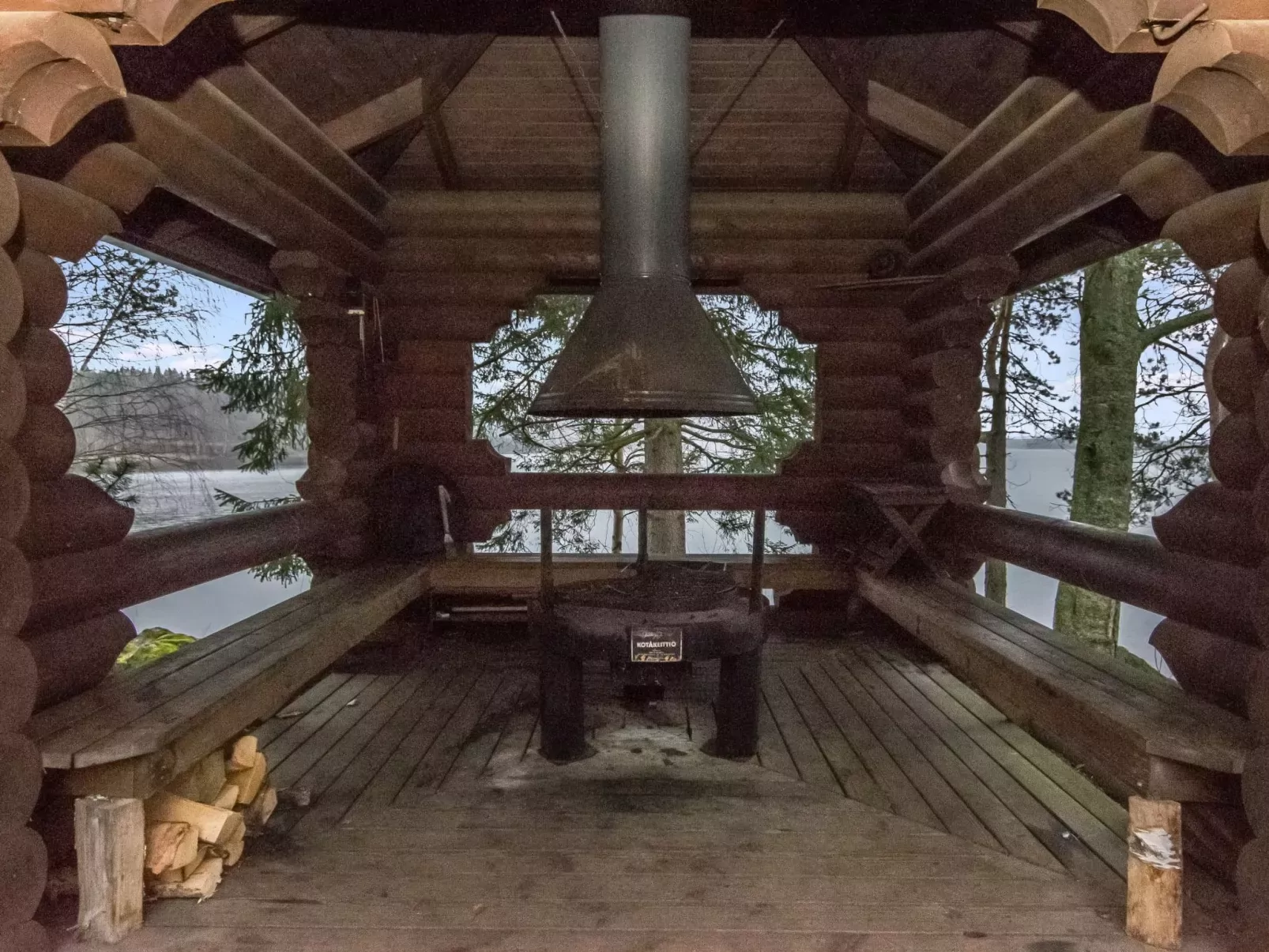 Kärkimökki-Buiten