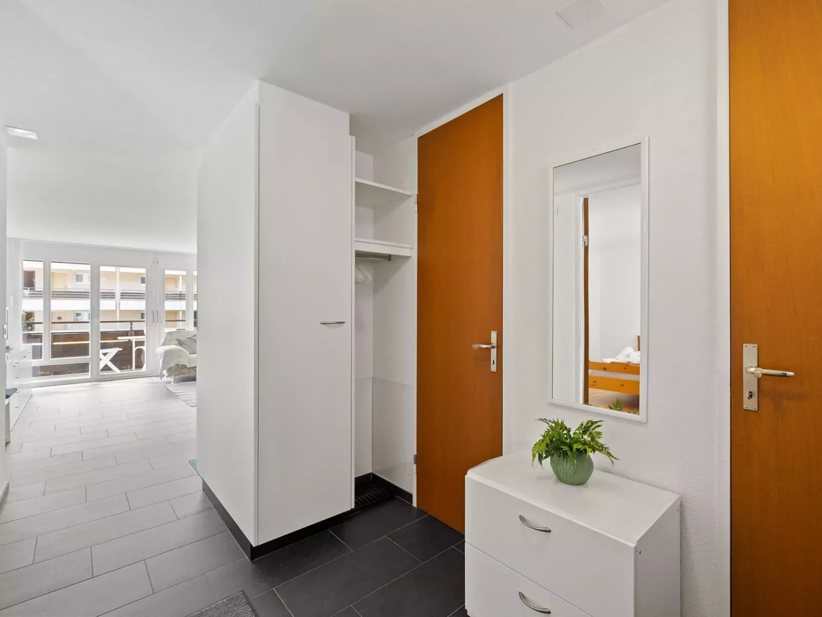 Nr.05 Haus Sursilvana-Binnen