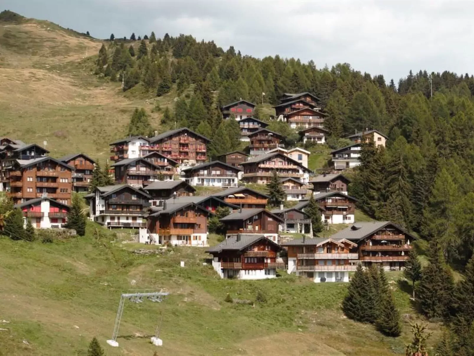 Bärgblüemli 1. OG West-Buiten