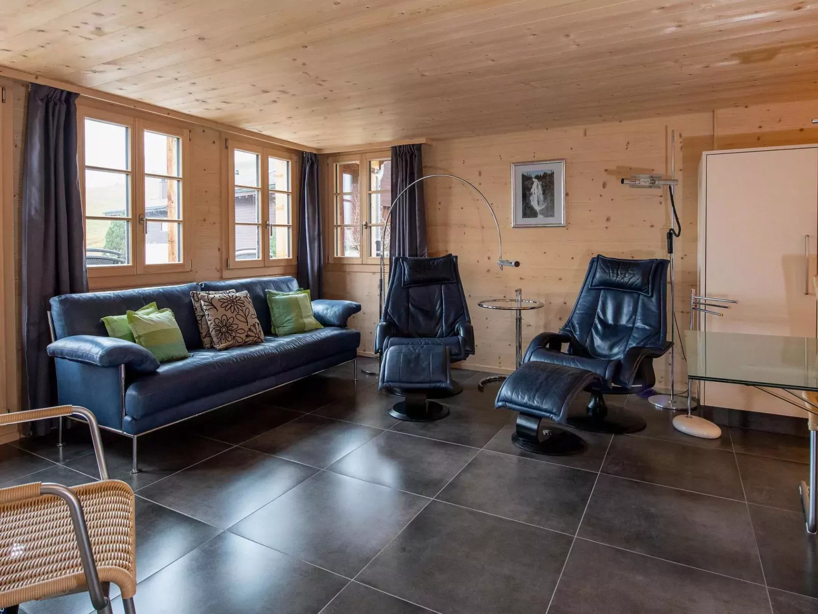 Untere Bühlstrasse 10 - EG - Binnen