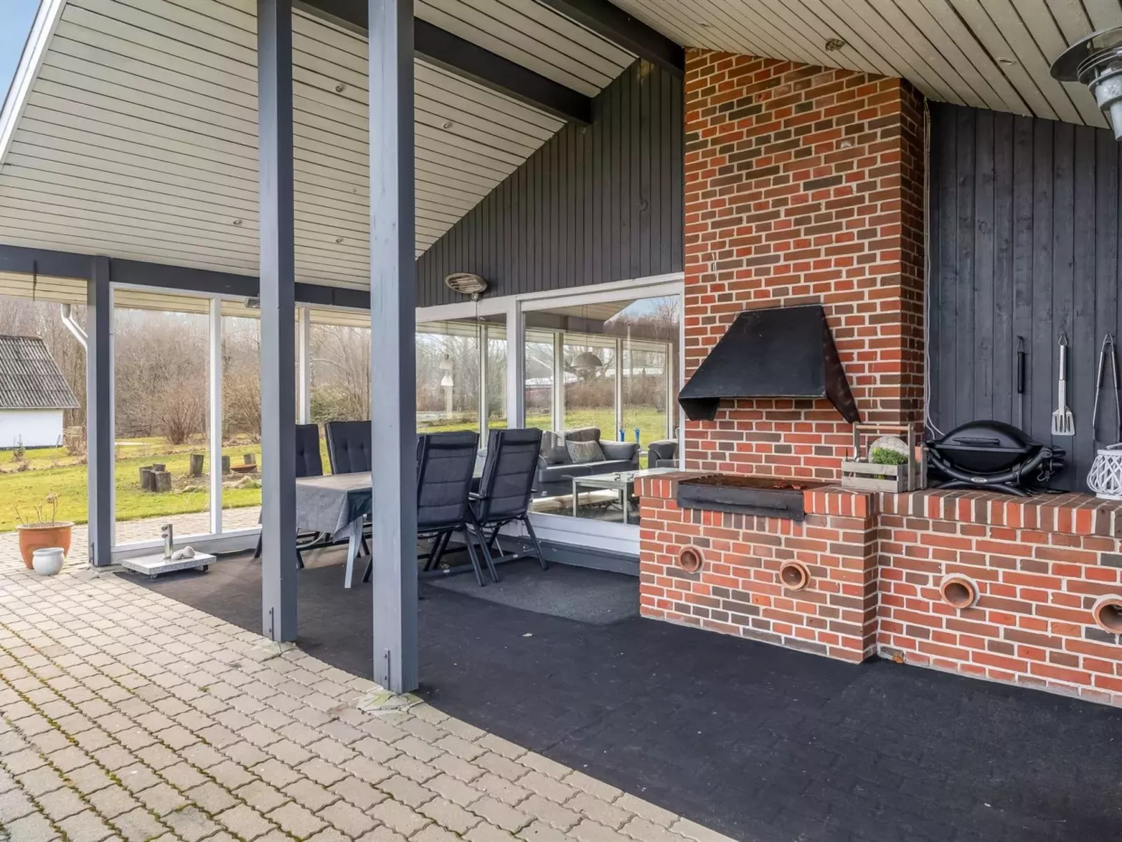 "Tosti" - 180m to the inlet-Buiten