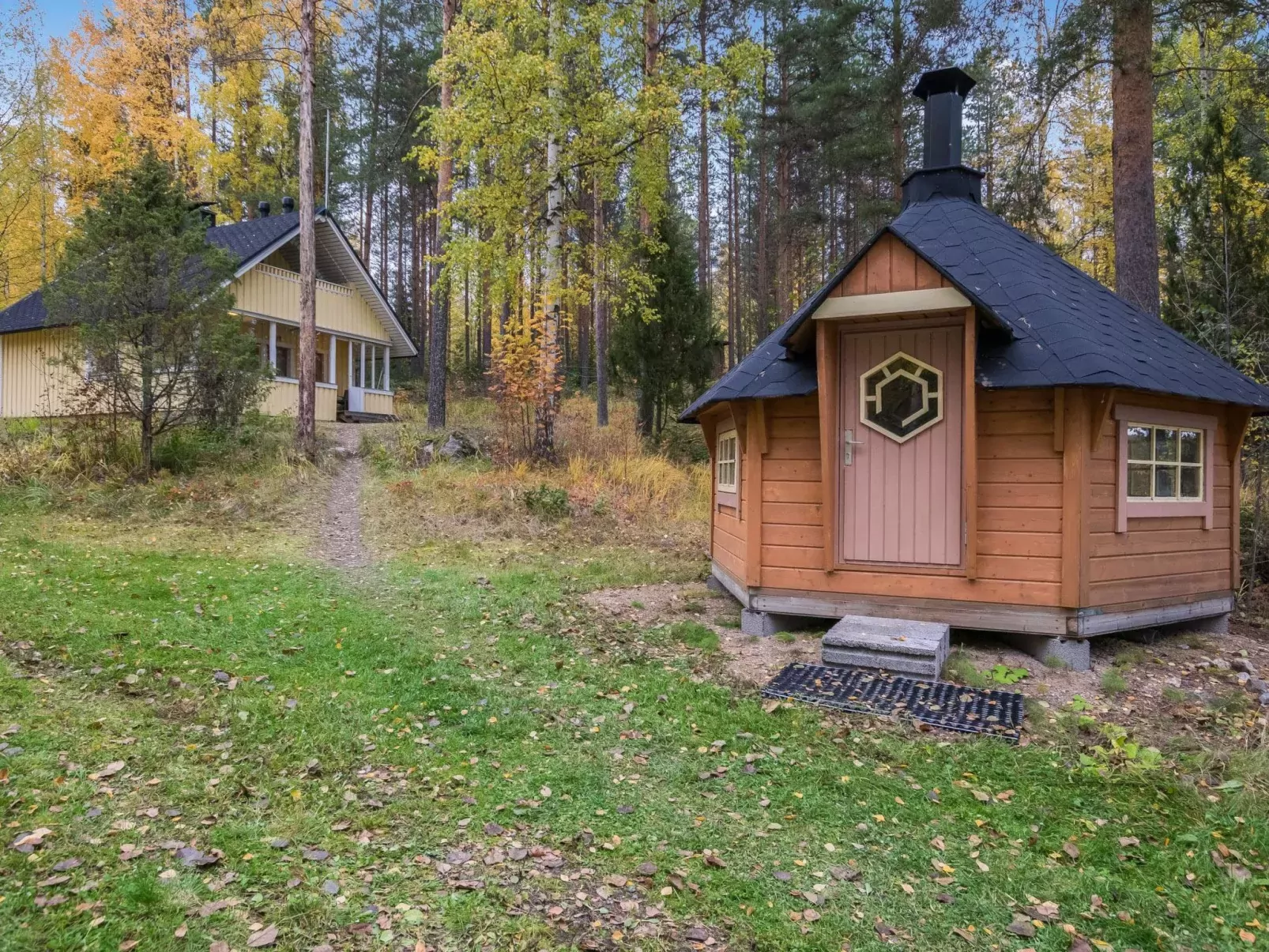 Orava-apaja-Buiten