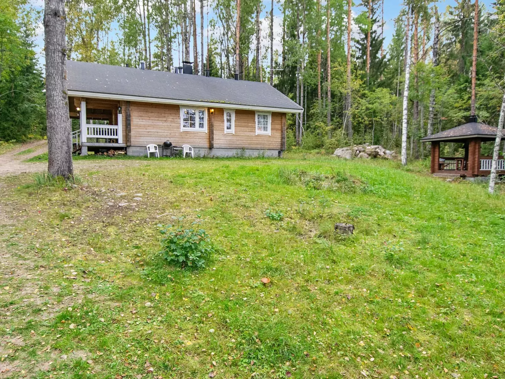 Mökki mikkola-Buiten