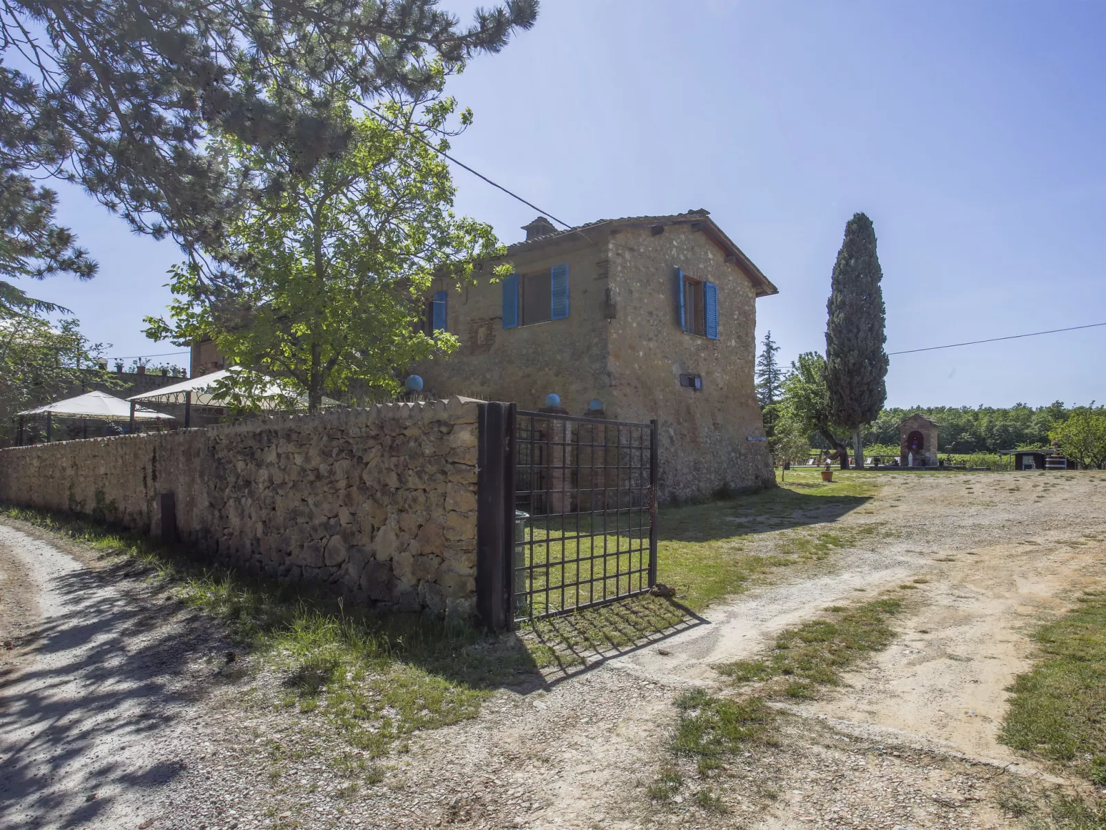 Fattoria Petraglia - Loggiato-Buiten