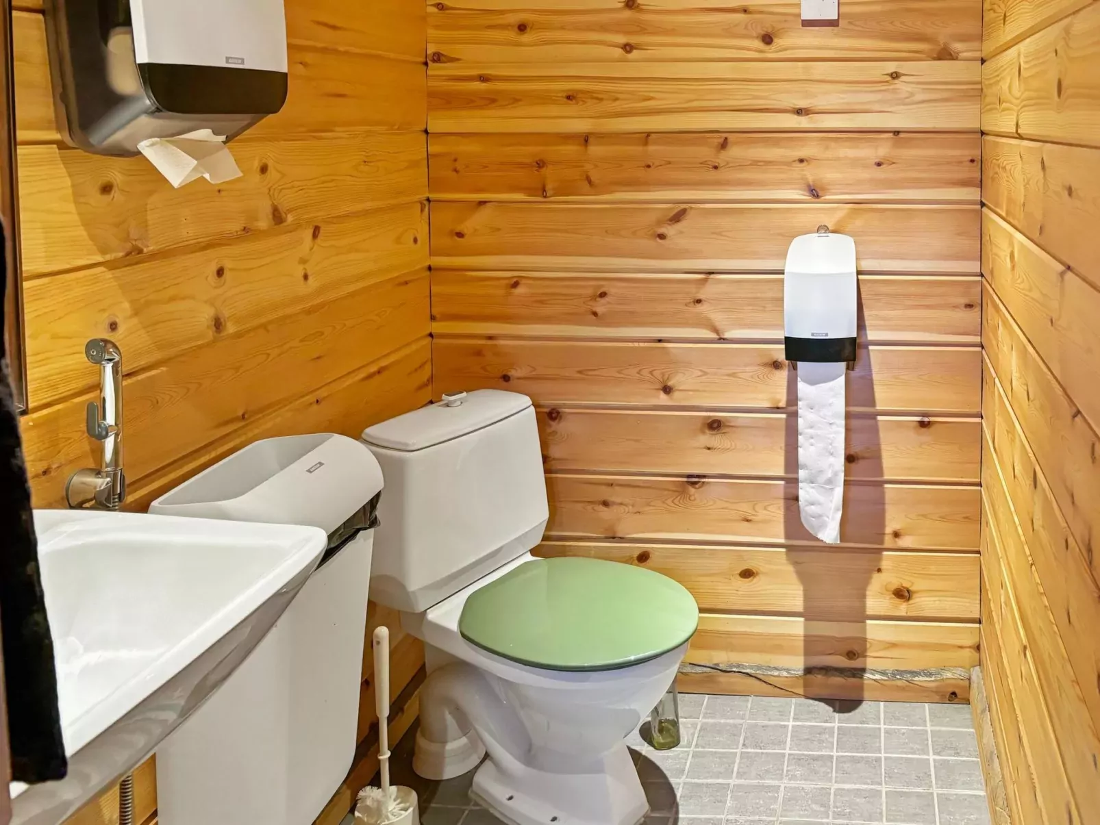 Domnan pirtti-Binnen