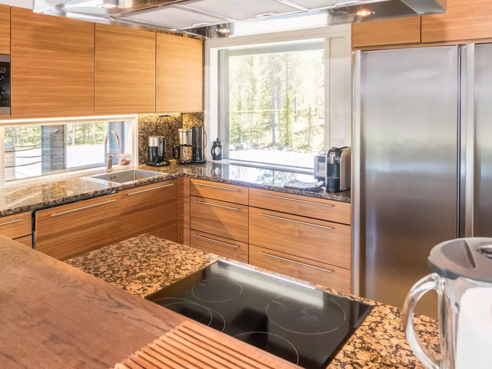 Holy lake chalet b-Binnen