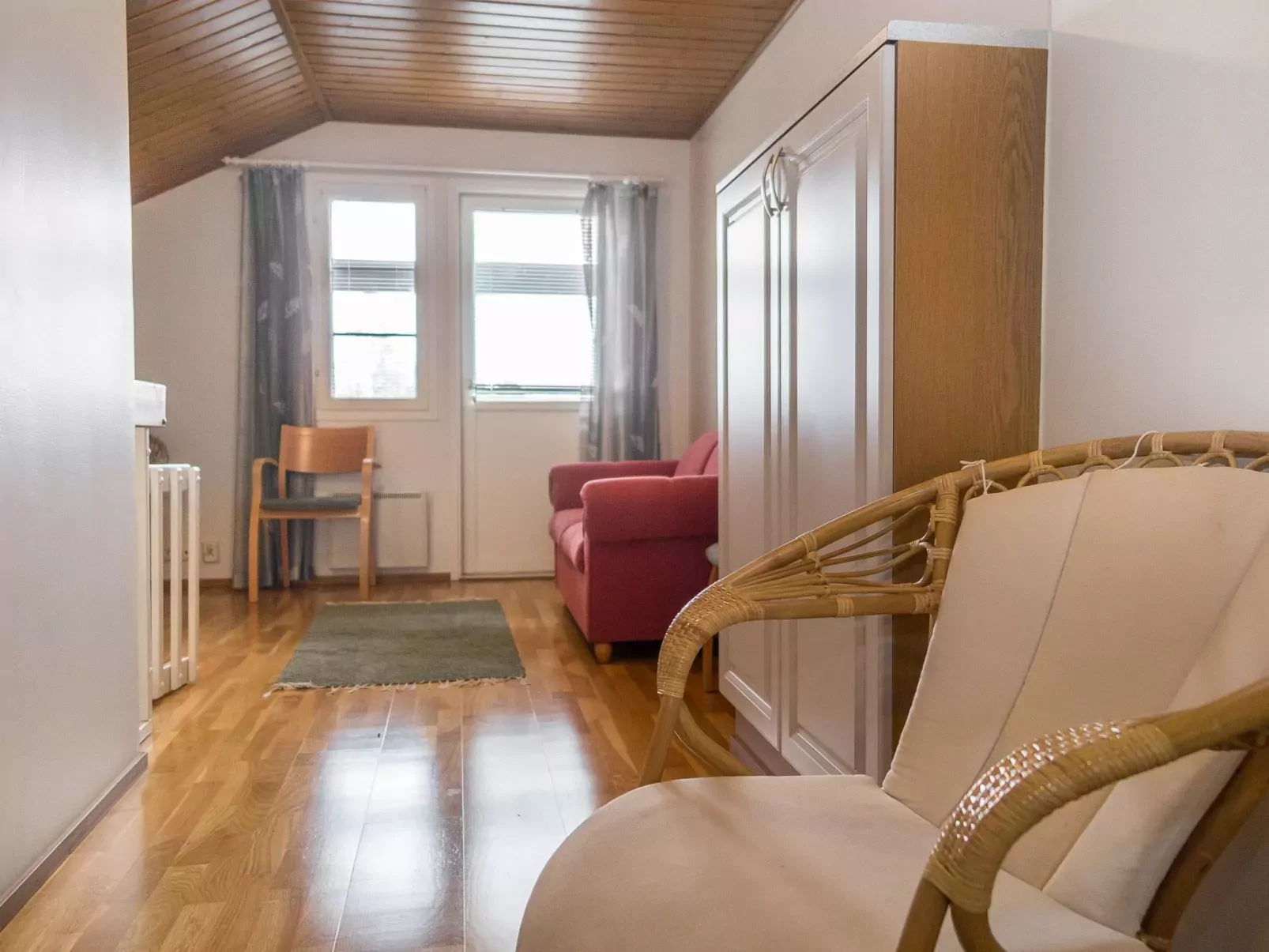 Alppitalo punatähti 7 apt 4-Binnen