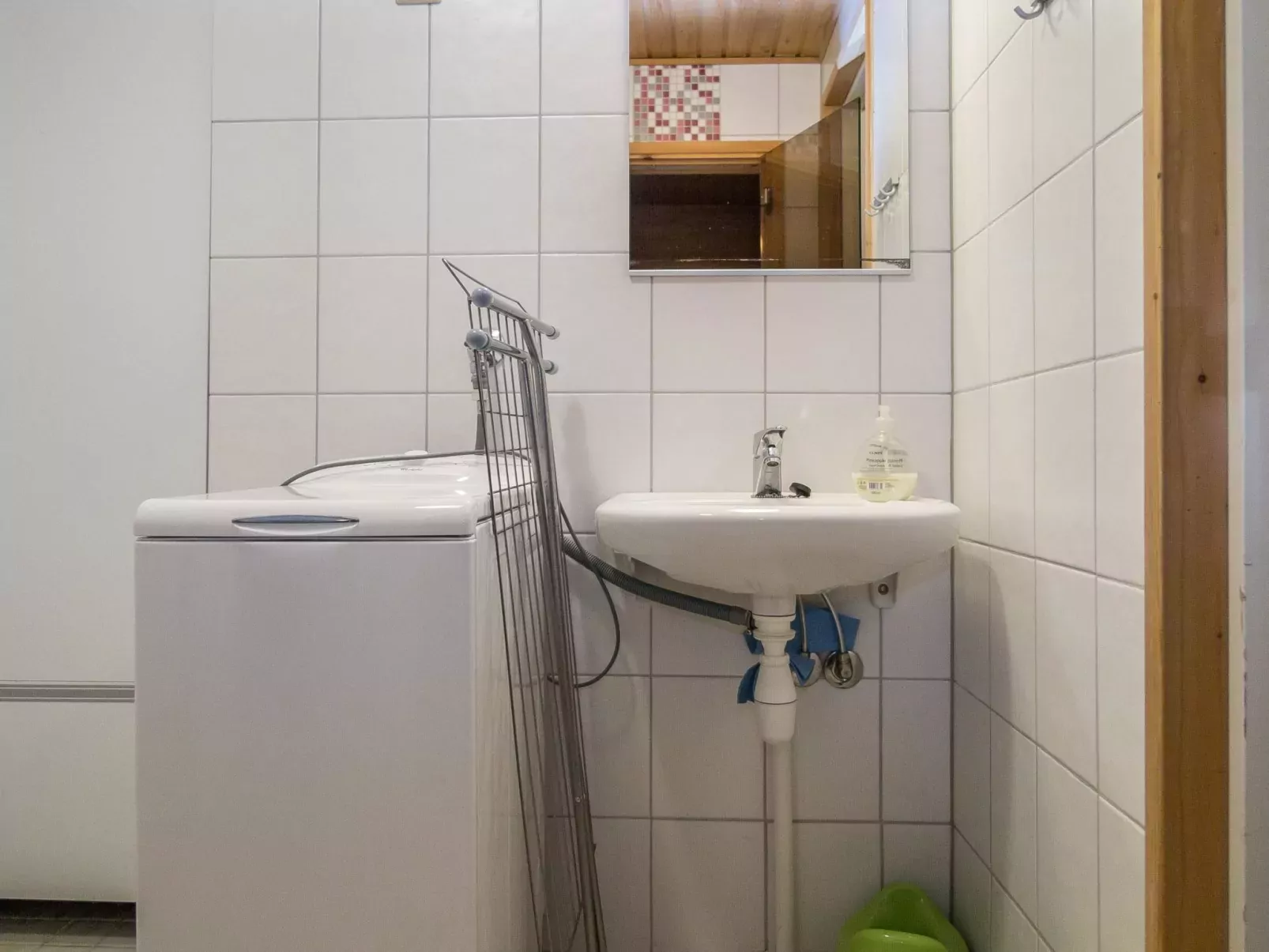 Alppitalo punatähti 7 apt 4-Binnen