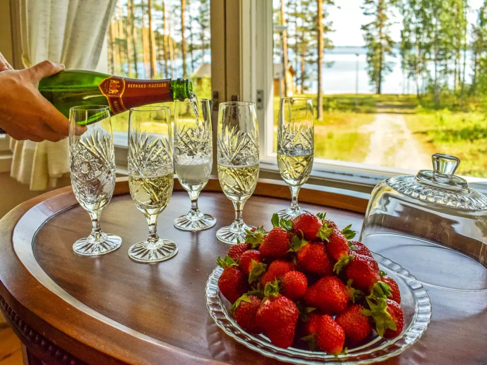 Villa kukkapää-Buiten